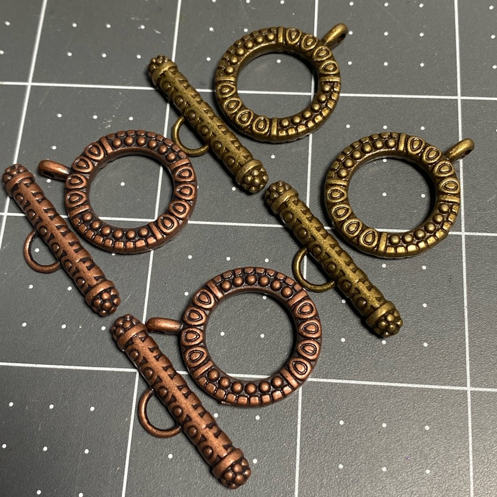 Findings: 4 vintage T-Clasp 22mm